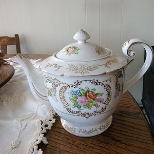 Lorraine By Japan Dinnerware